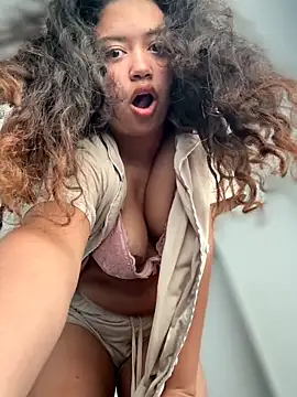 Chat +18 de Peach_Girll ao vivo