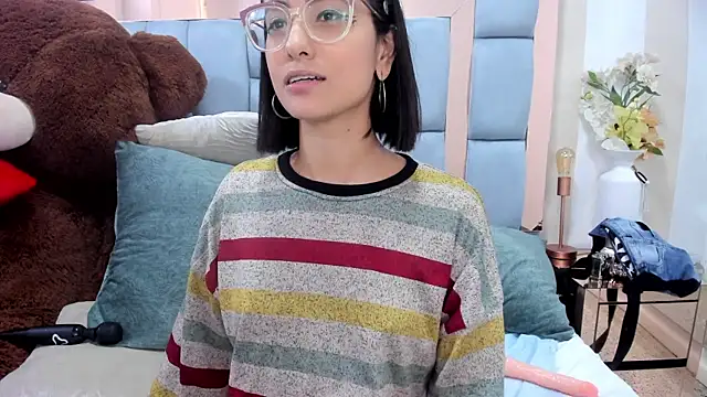 crystalstonee's Live XXX Chat