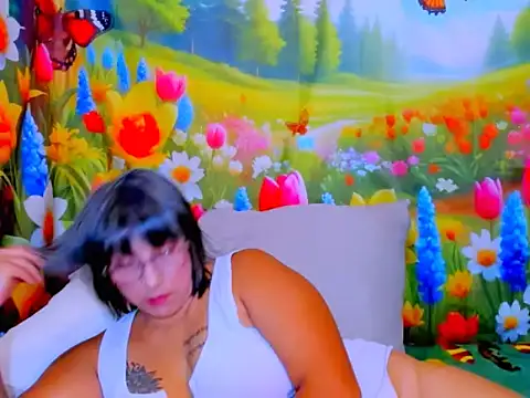 Chat +18 de indianroxy ao vivo