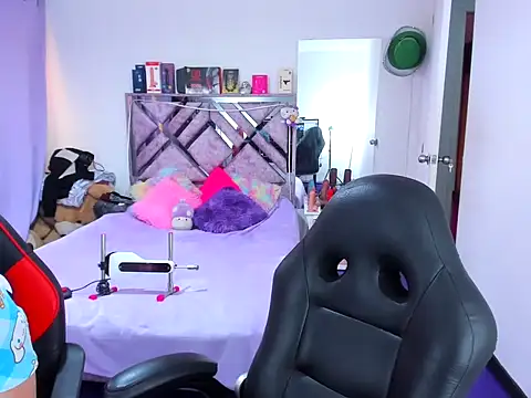 naomi_johnson 现场XXX聊天