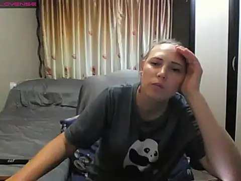 JenniDeep élő XXX-chatje