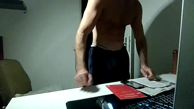 Chat XXX en directo de alpha-hunk