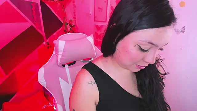 little_emma0 élő XXX-chatje