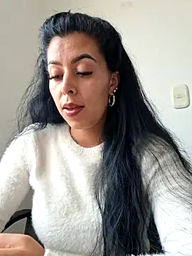 Luianna Chat XXX live