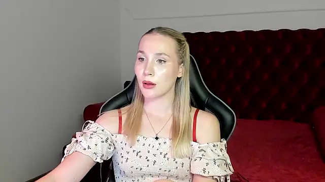 Chat XXX ao vivo de ElaraVoltage