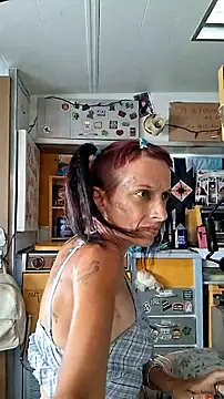 whitetrashdirtyslut's Live XXX Chat