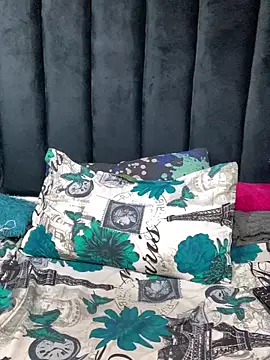 Živý XXX chat Littlebunny33