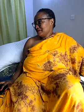 Goddess_of_Hearts' Live XXX Chat