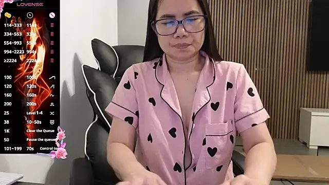 kittybabe69 live XXX chat