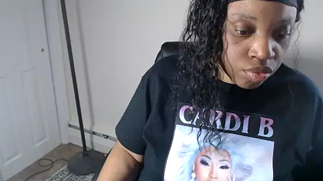 Онлайн чат XXX Sexymona1218