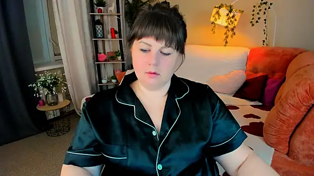 CrystaalStaar Chat XXX in diretta