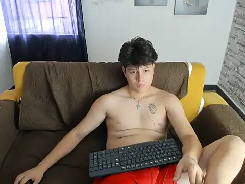 Chat +18 de daniel_leon ao vivo