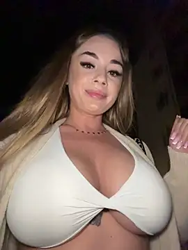 IsabellaEtthan Chat XXX in diretta