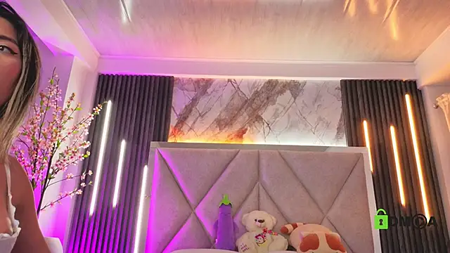 Happy_tits' Live XXX Chat