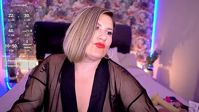 KiraRoxx Chat XXX live