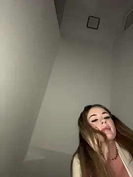 IsabellaEtthan's Live XXX Chat
