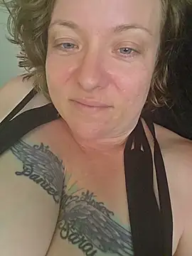 julimonroe's Live XXX Chat