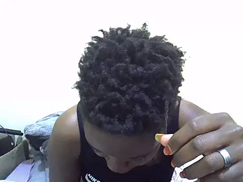 Chat +18 de prettyy_joy ao vivo