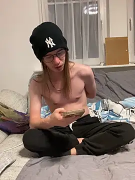 YoungSebi live XXX chat