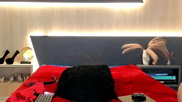 LorenaVarga's Live XXX Chat