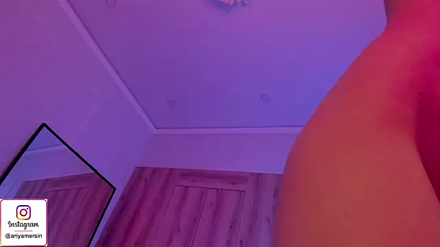 Chat XXX en directo de ariyastar
