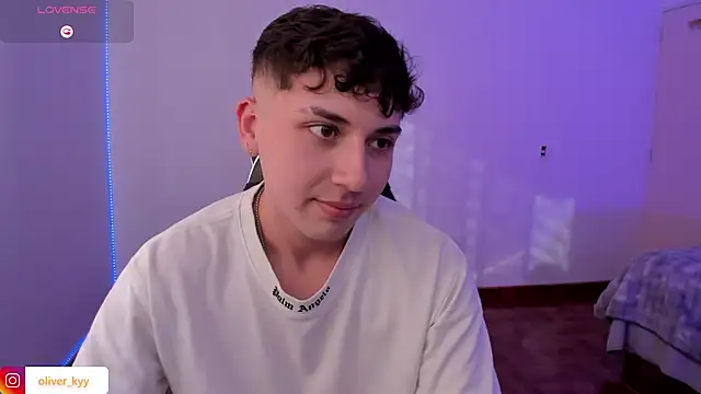 OLIVER_K – Naživo XXX chat