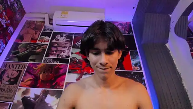 Chat XXX en directo de Cheys_Mast