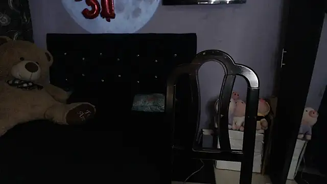 Chatroom XXX en direct de ANGELIQUE_KLANE