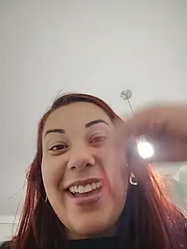 RuivaGiMisteriosa's Live XXX Chat