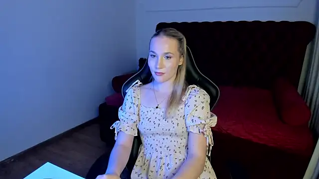 ElaraVoltage – Live XXX-chat