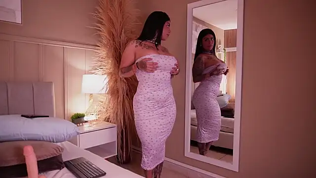 Онлайн чат XXX curvyliciousss