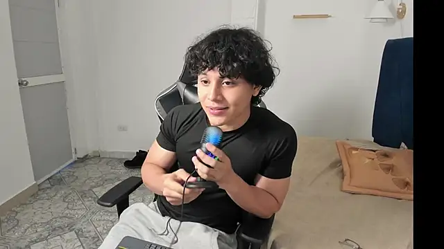 latin_beast4's Live XXX Chat
