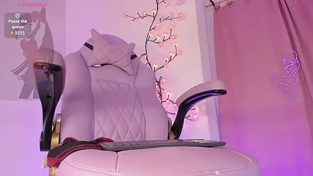 Mara_royal Chat XXX in diretta