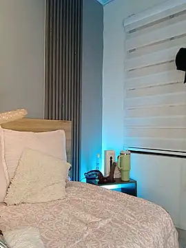Elise-Leyton Adlı Modelin Canlı XXX Sohbeti