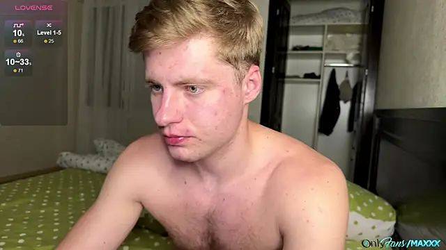 Maxhornyblondieman's Live XXX Chat
