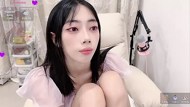 tuantuanle's Live XXX Chat