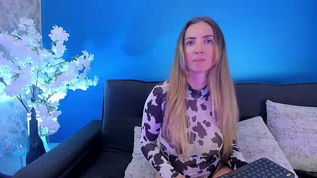 Chat +18 de BellaMarieX ao vivo