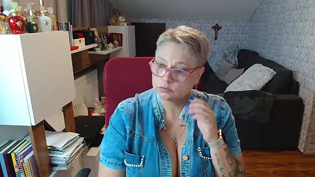 bigtits4you live XXX chat