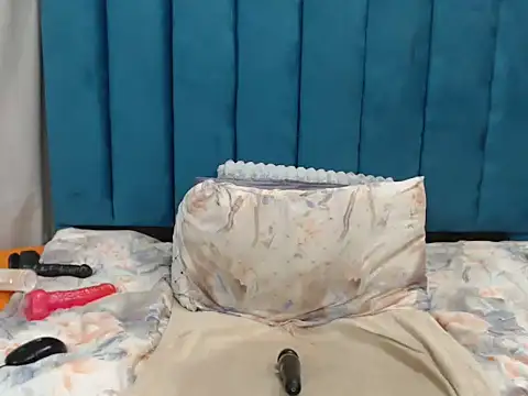 Tallatoya2026's Live XXX Chat