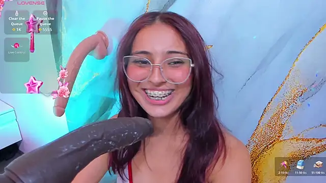 Ary__cherry élő XXX-chatje