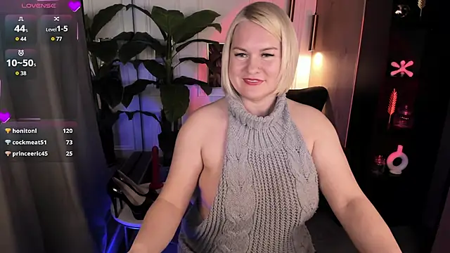 YolandaKiss live XXX chat