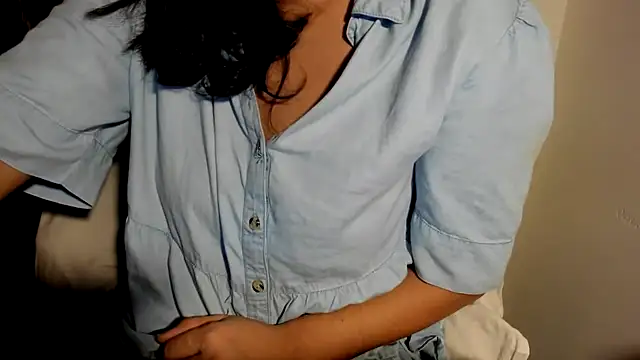 TheShyGirl_ Adlı Modelin Canlı XXX Sohbeti