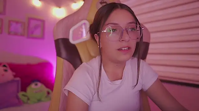 Czat XXX na żywo – milly_kenner