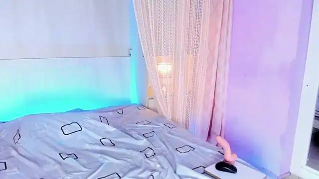 AllieBennet's Live XXX Chat
