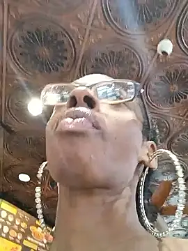 Jasmine_FullsShine XXX чат на живо