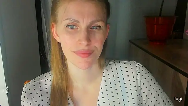 JuliaMuuun Live XXX-Chat