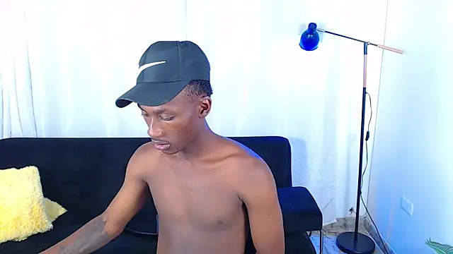 alexaandro18 – Naživo XXX chat