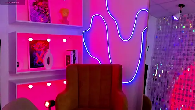 Chat +18 de StephanieSweety ao vivo
