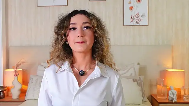 ZamphyraNightt Adlı Modelin Canlı XXX Sohbeti