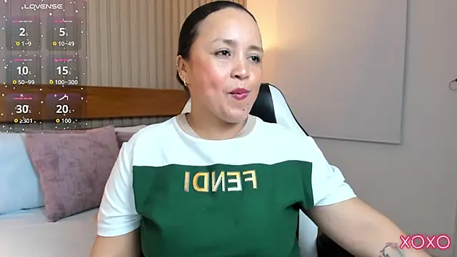 linda_rios_'s Live XXX Chat